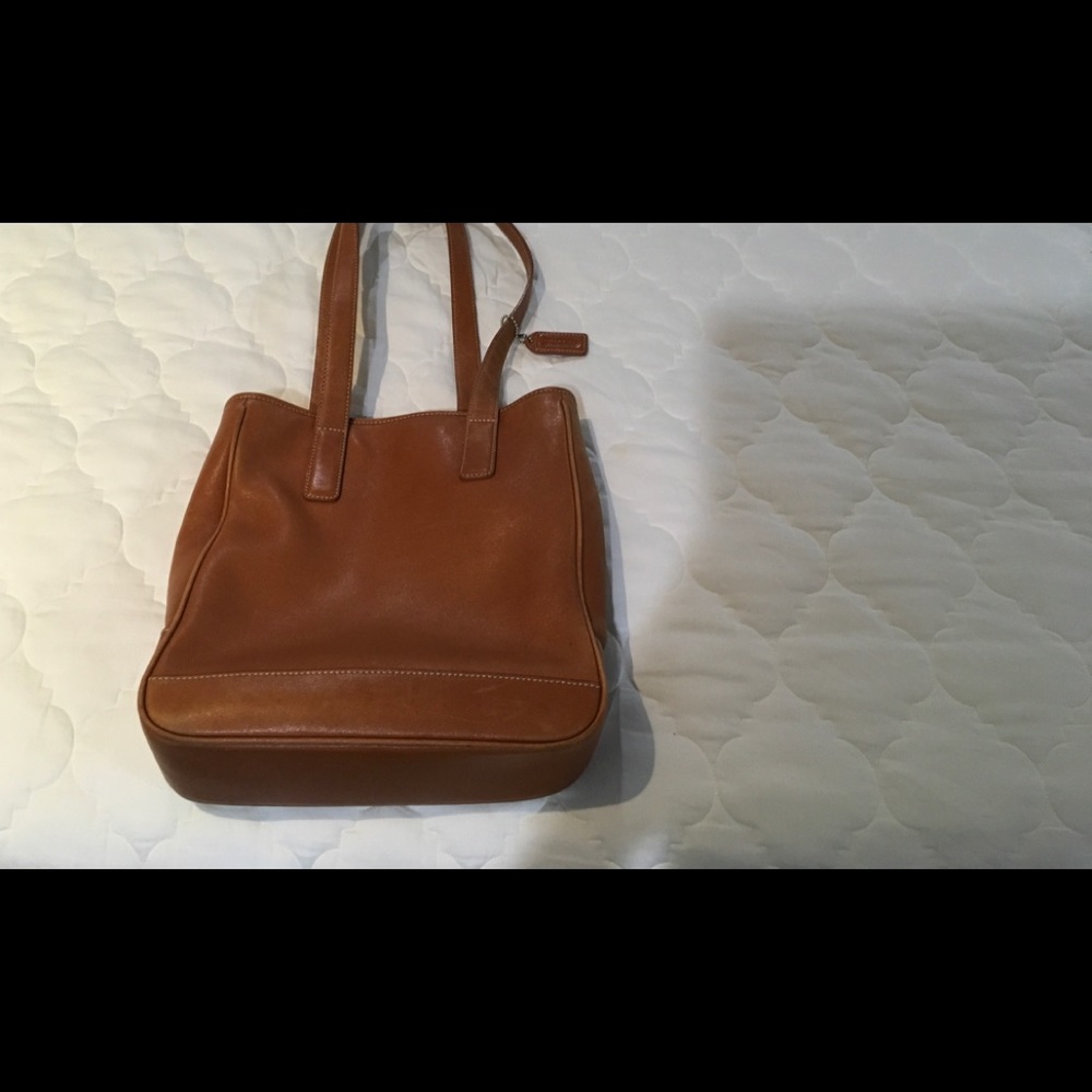 Coach all leather messager bag. Rust color